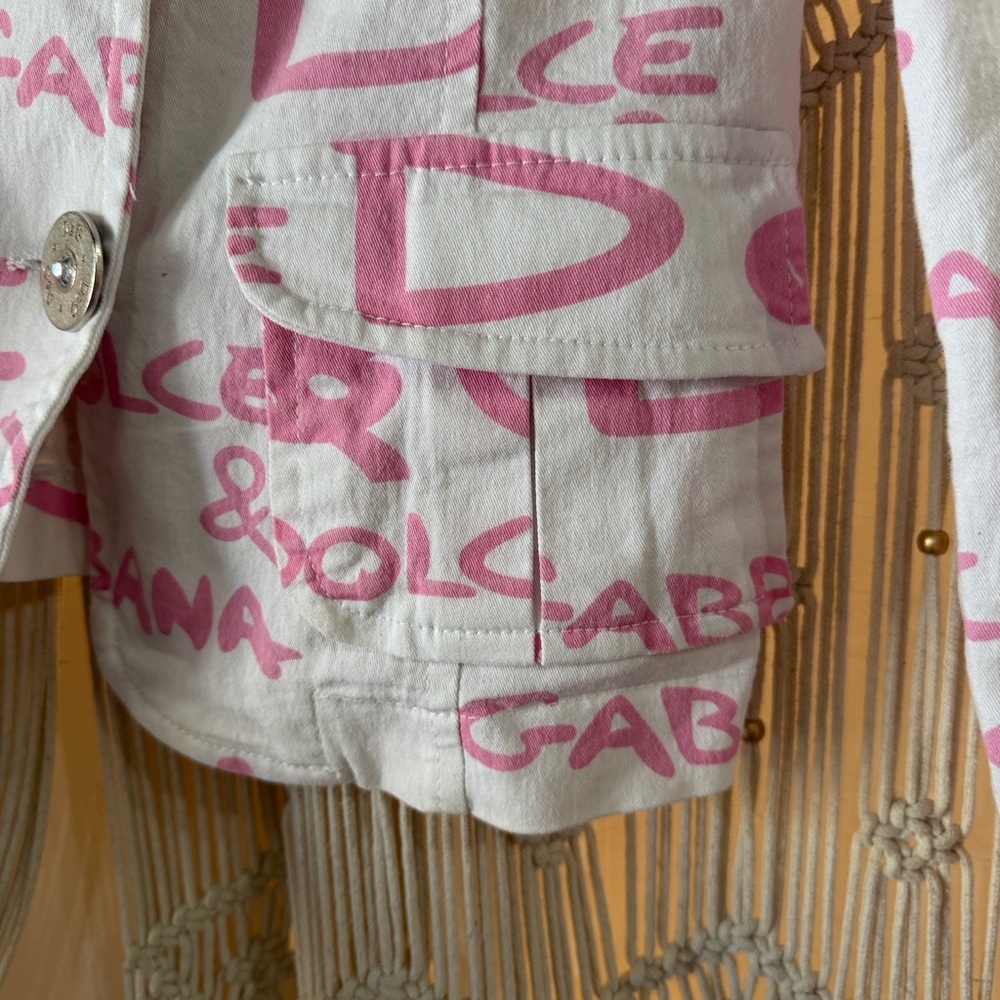 Dolce & Gabbana Women's White Blazer with Pink Accents - Picture 3 of 9